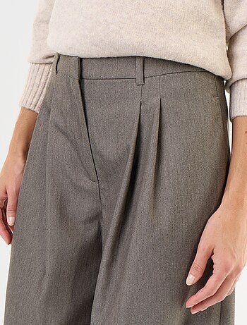 Pantalone ampio a vita alta