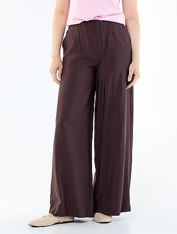 Pantalone ampio con 2 tasche