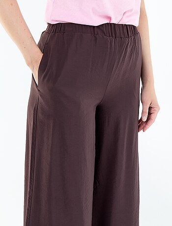 Pantalone ampio con 2 tasche