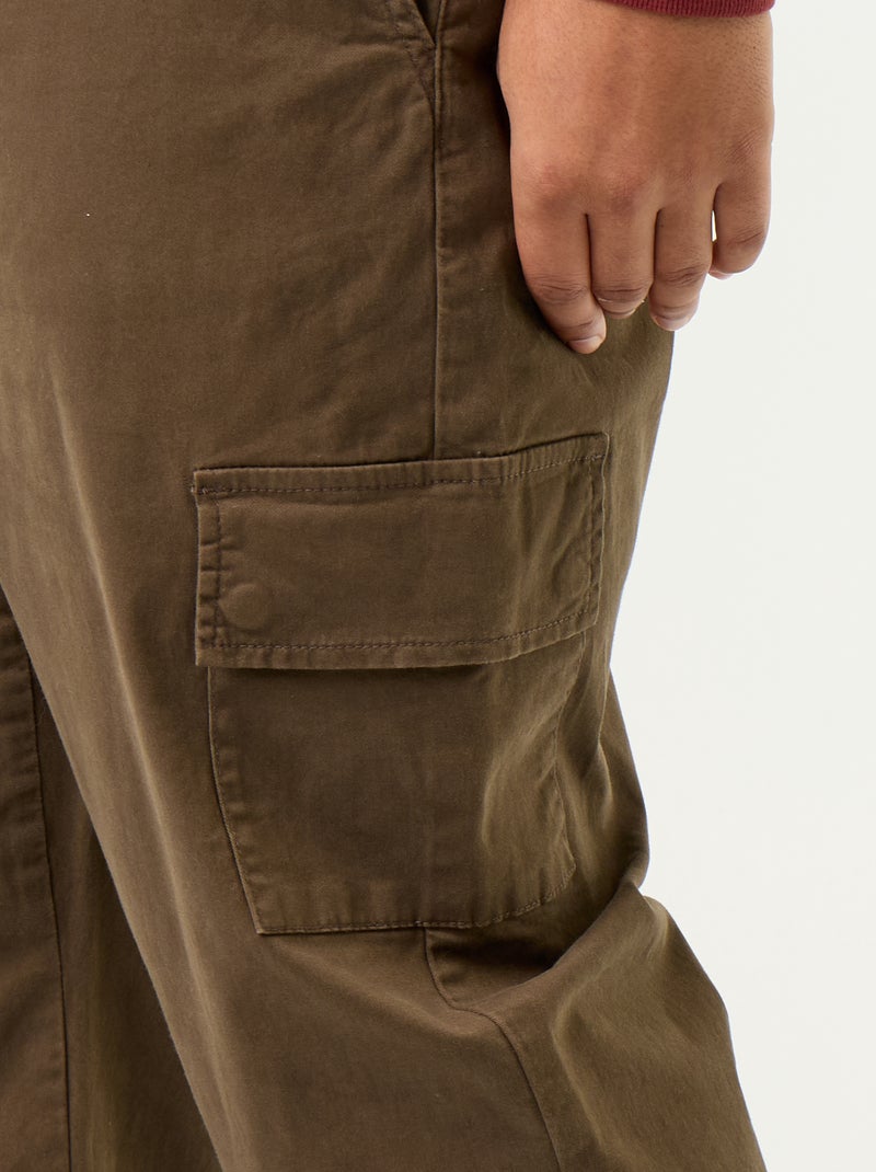 Pantalone ampio in twill Marrone - Kiabi