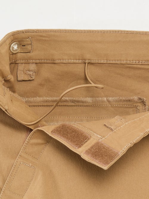 Pantalone chino - collezione facile da indossare - Kiabi