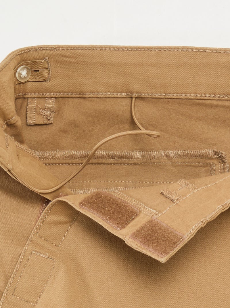 Pantalone chino - collezione facile da indossare Beige - Kiabi