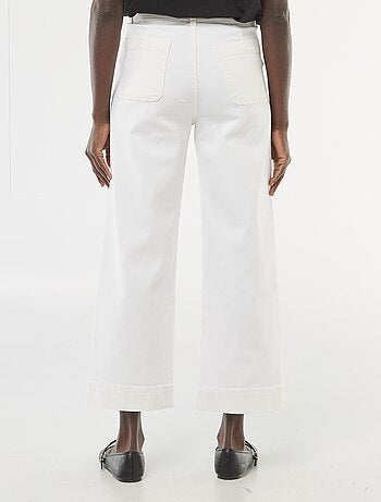 Pantalone denim cropped con bottoni