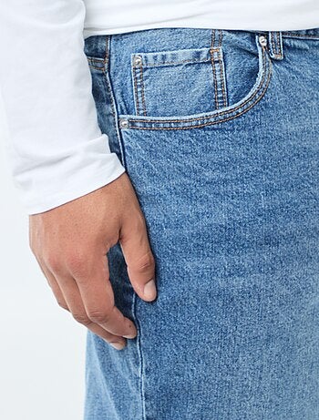 Pantalone denim vestibilità relaxed 5 tasche