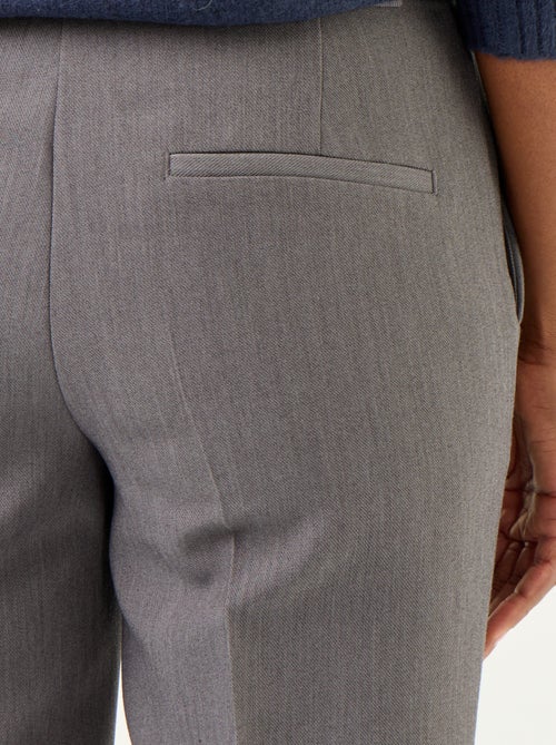Pantalone dritto con vita cinturata - Kiabi