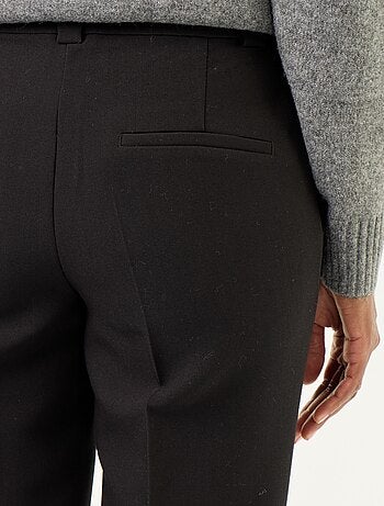Pantalone dritto con vita cinturata