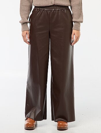 Pantalone dritto in ecopelle tinta unita