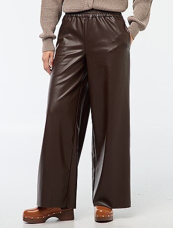 Pantalone dritto in ecopelle tinta unita