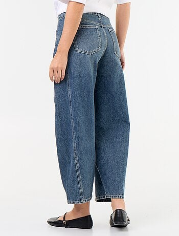 Pantalone in denim con pinces decorative