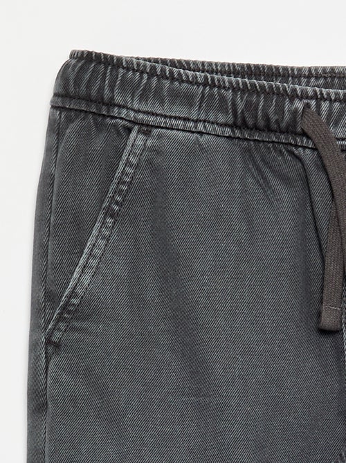 Pantalone in denim con vita elasticizzata - vestibilità comoda - Kiabi Pantalone in denim con vita elasticizzata - vestibilità comoda - Kiabi