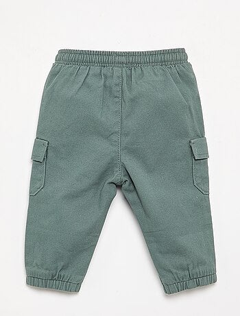 Pantalone jogger in twill con tasche a patta