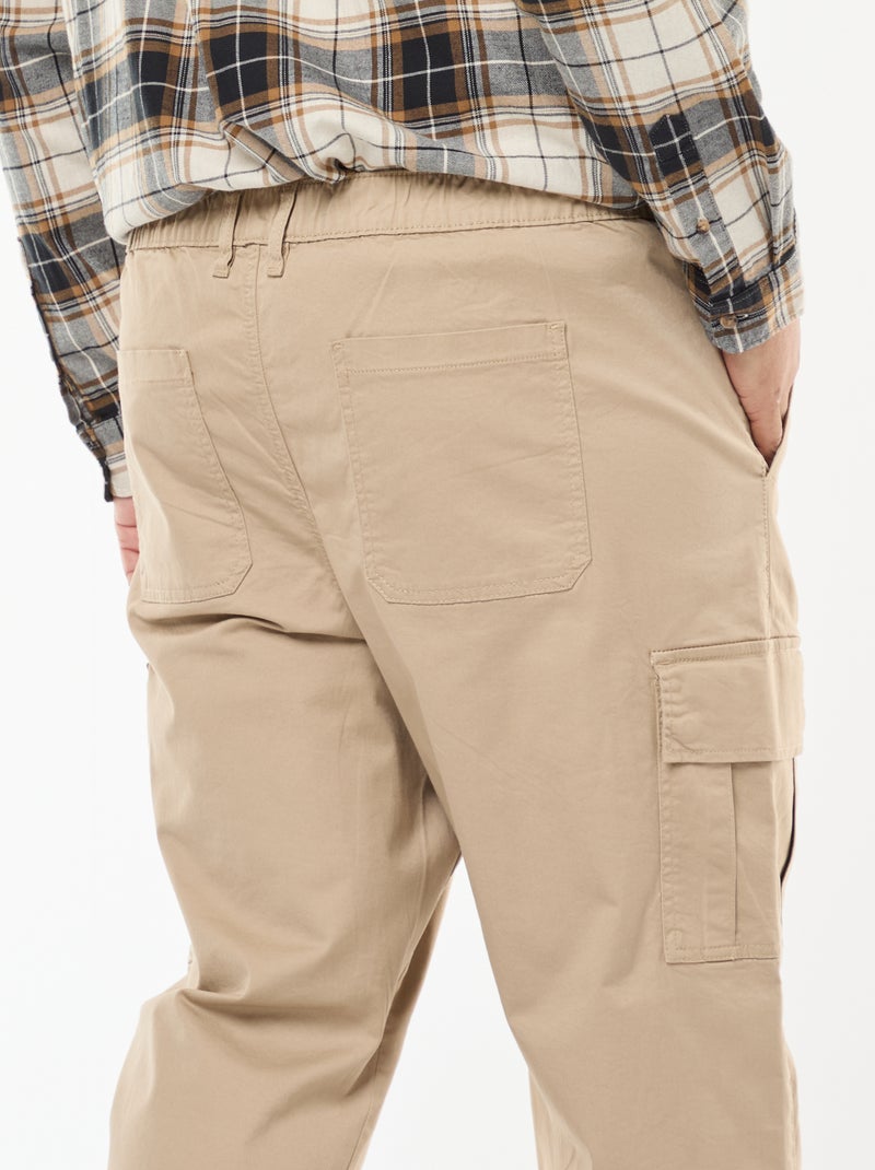 Pantalone multitasche a tinta unita con passanti per cintura Beige - Kiabi