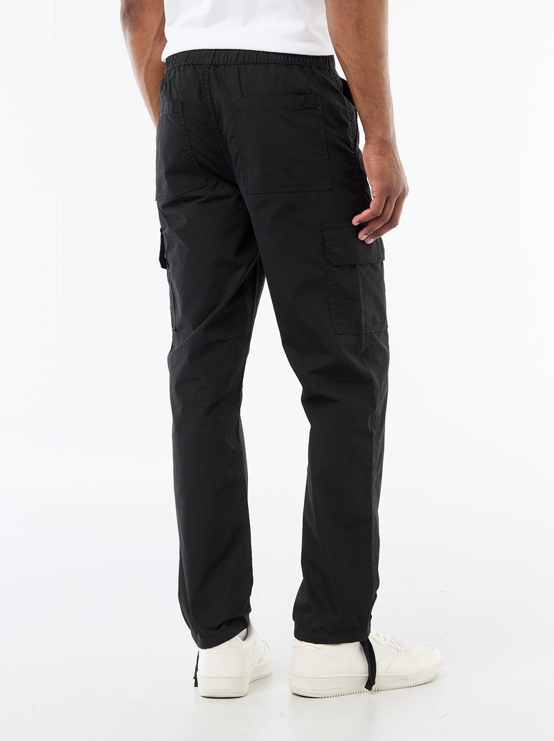 Pantalone multitasche regular fit Nero - Kiabi