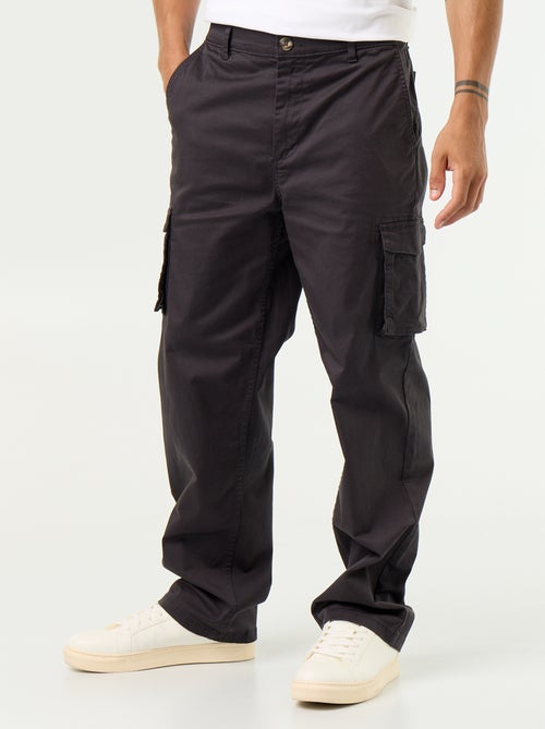 Pantalone multitasche regular fit - Kiabi Pantalone multitasche regular fit - Kiabi