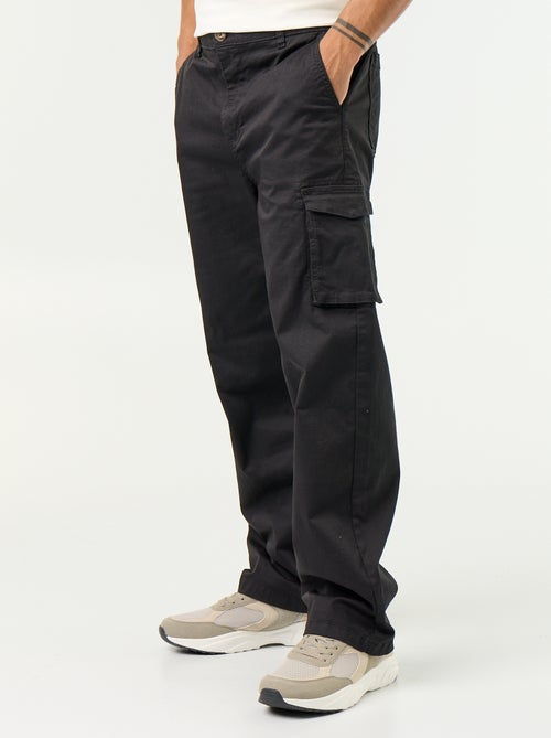Pantalone multitasche regular fit - Kiabi Pantalone multitasche regular fit - Kiabi
