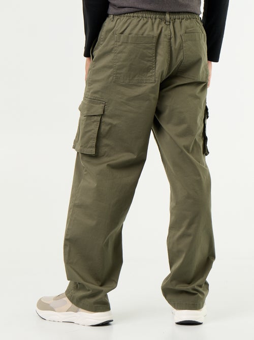 Pantalone multitasche regular fit - Kiabi Pantalone multitasche regular fit - Kiabi