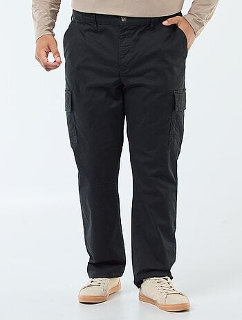 Pantalone multitasche tinta unita con passanti per cintura