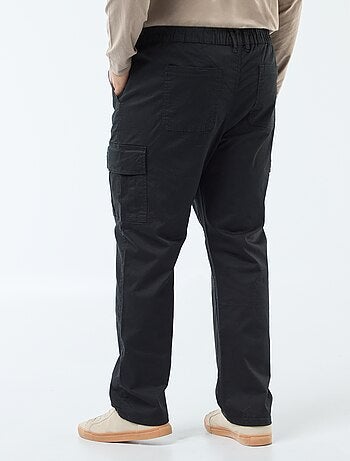 Pantalone multitasche tinta unita con passanti per cintura