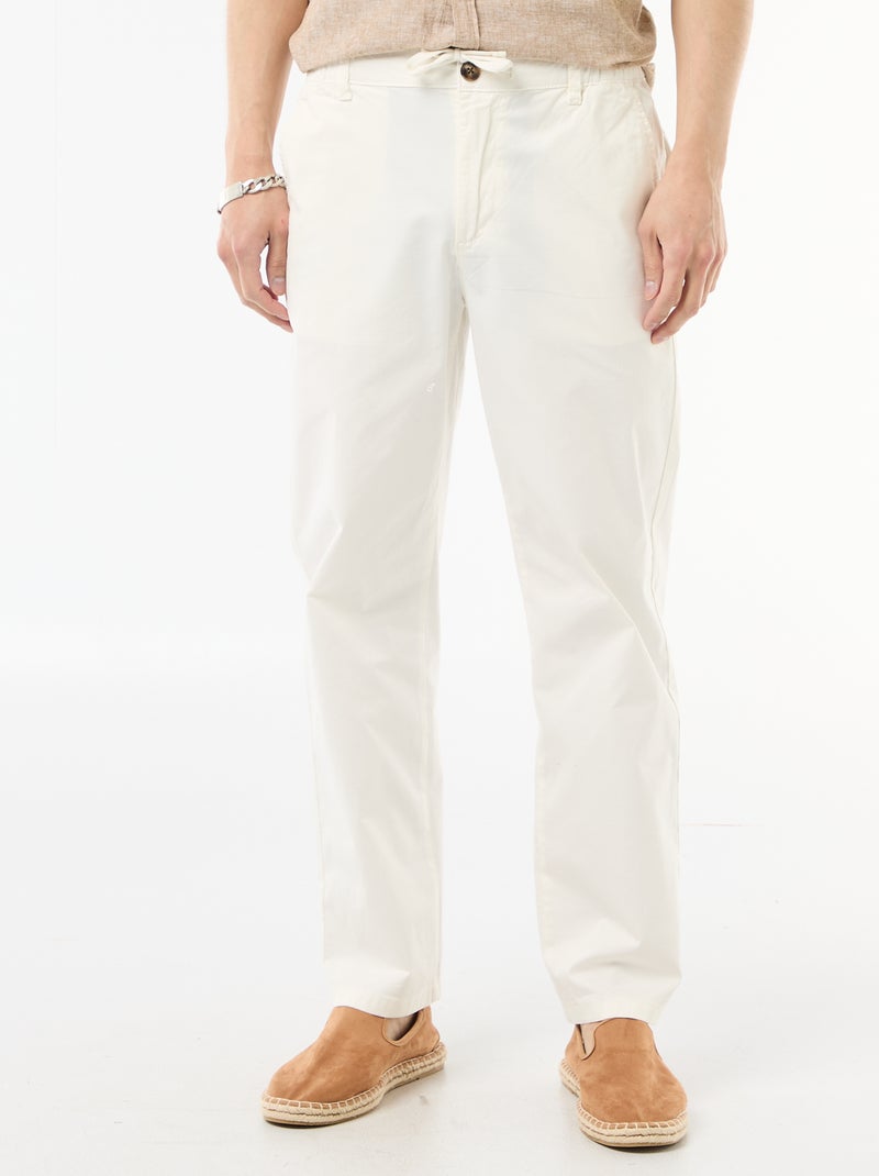 Pantalone regular in twill Bianco - Kiabi