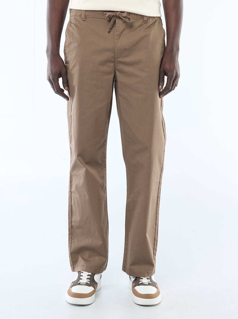 Pantalone regular in twill Marrone - Kiabi