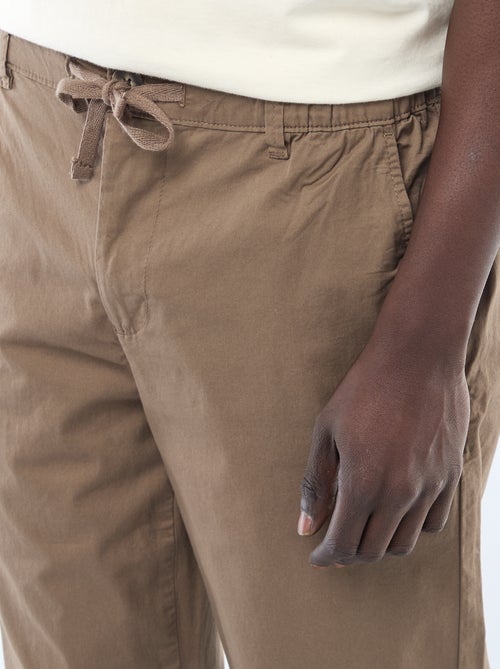 Pantalone regular in twill - Kiabi