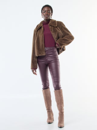 Pantalone skinny coated tinta unita