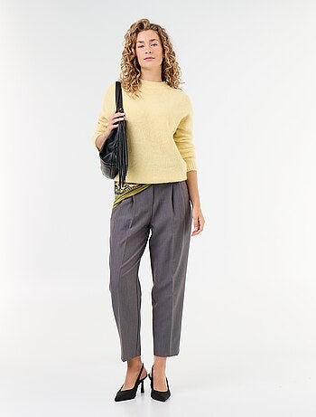 Pantalone taglio carota vita alta