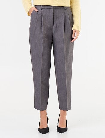 Pantalone taglio carota vita alta