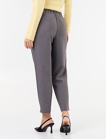 Pantalone taglio carota vita alta