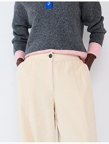 Pantaloni a canna di velluto a coste, mo fashion