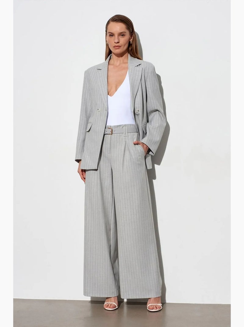 Pantaloni a gamba ampia a righe con pieghe dilvin Grigio chiaro - Kiabi