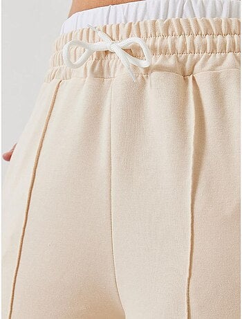 Pantaloni a gamba ampia con dettaglio cintura lucci