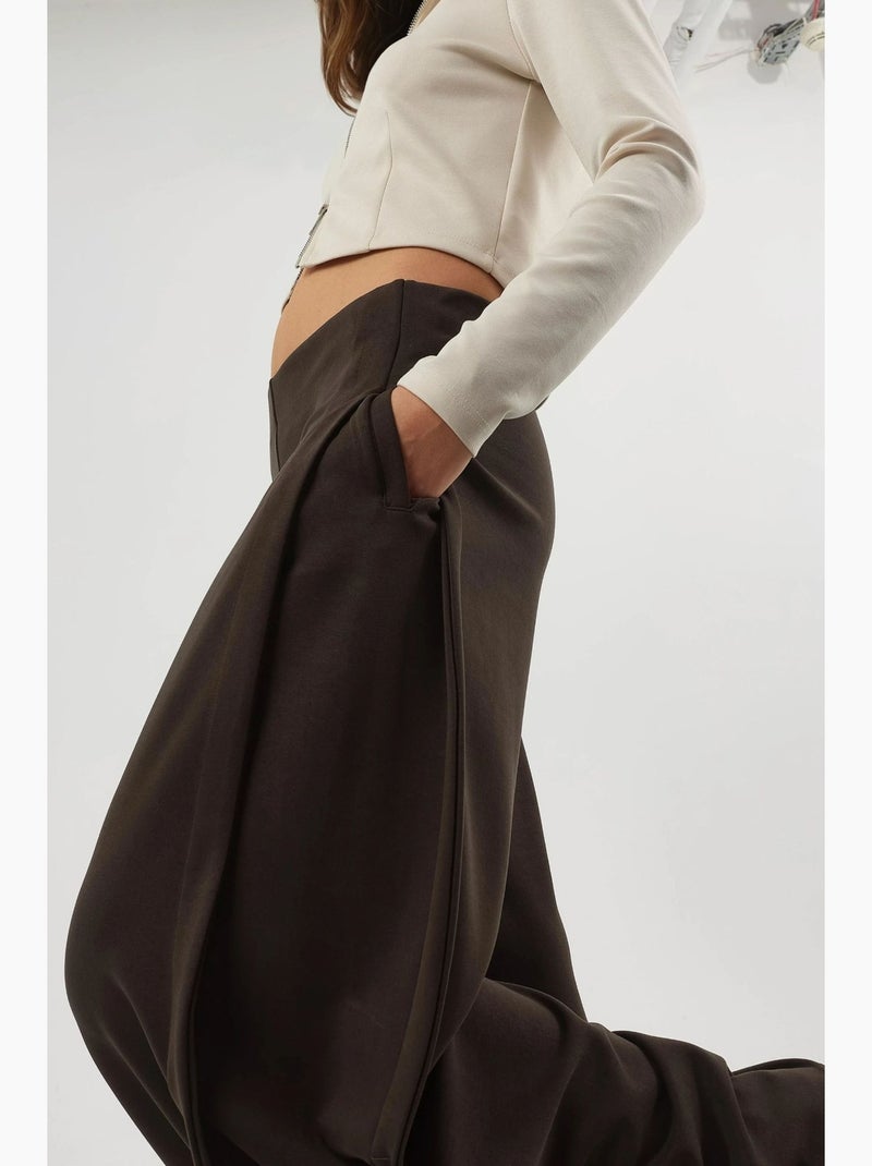 Pantaloni a gamba ampia con pieghe busem Marrone scuro - Kiabi