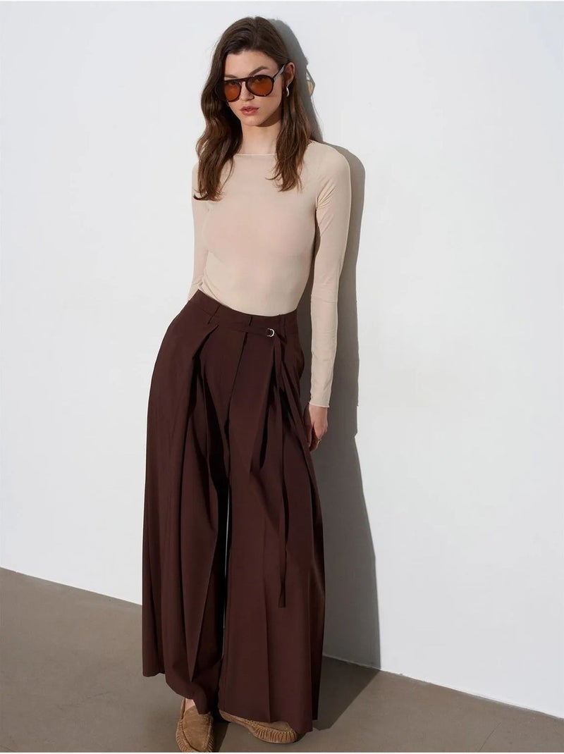Pantaloni a gamba ampia con pieghe dilvin Marrone cioccolato - Kiabi