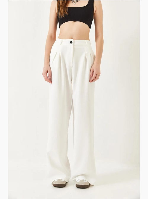 Pantaloni a gamba ampia con pieghe lucci - Kiabi