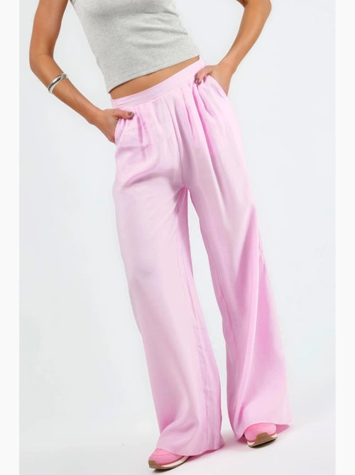 Pantaloni a gamba ampia con pince busem - Kiabi Pantaloni a gamba ampia con pince busem - Kiabi