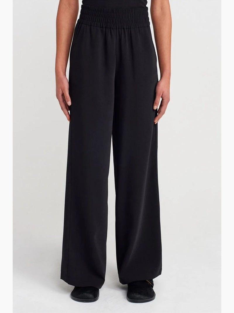 Pantaloni a gamba ampia in crêpe da donna dilvin Nero - Kiabi