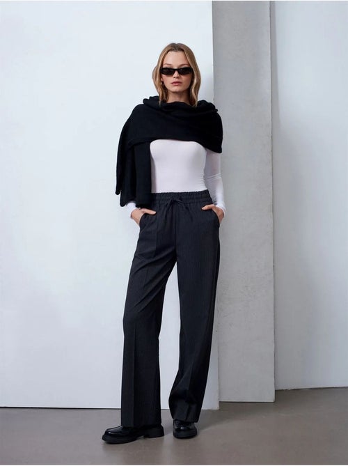 Pantaloni a gamba ampia pull-on dilvin - Kiabi Pantaloni a gamba ampia pull-on dilvin - Kiabi