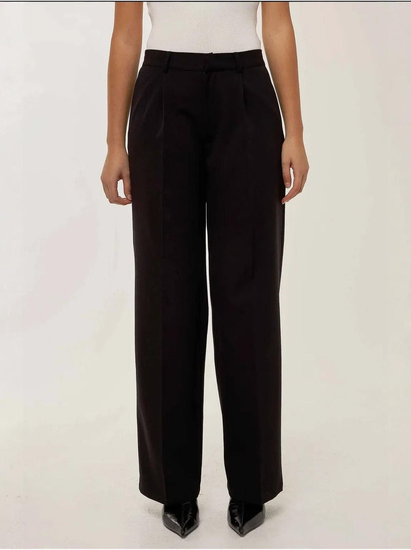 Pantaloni a gamba dritta con pieghe Nero - Kiabi