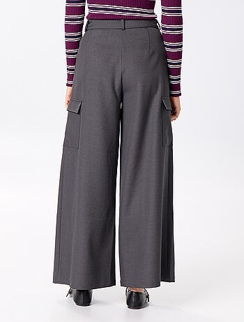 Pantaloni a gamba larga a vita alta con tasche a patta