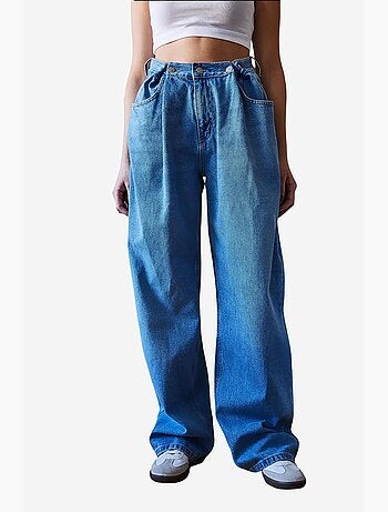 Pantaloni a gamba larga con dettaglio cintura e bottone lucci