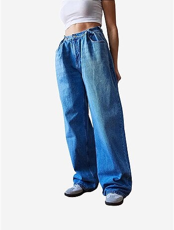 Pantaloni a gamba larga con dettaglio cintura e bottone lucci