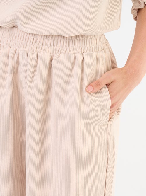 Pantaloni a gamba larga in velluto a coste - Kiabi Pantaloni a gamba larga in velluto a coste - Kiabi