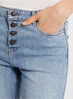 Pantaloni a pinocchietto slim eco-sostenibili con chiusura a bottoni - Kiabi