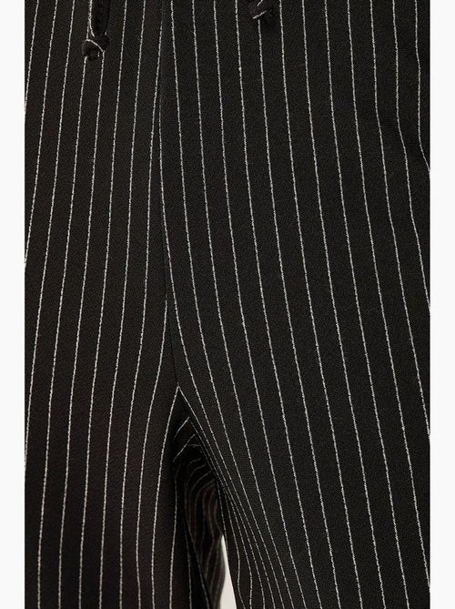 Pantaloni a righe con elastico in vita hiccup - Kiabi Pantaloni a righe con elastico in vita hiccup - Kiabi