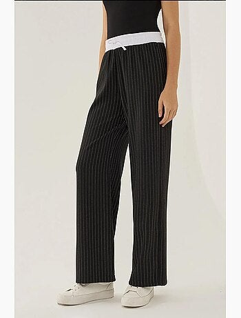 Pantaloni a righe con elastico in vita