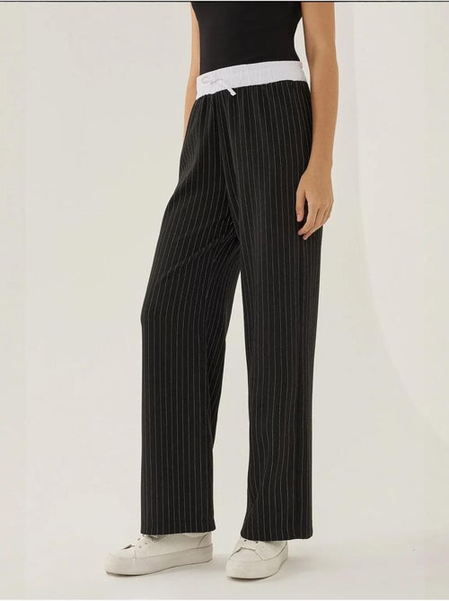 Pantaloni a righe con elastico in vita - Kiabi Pantaloni a righe con elastico in vita - Kiabi