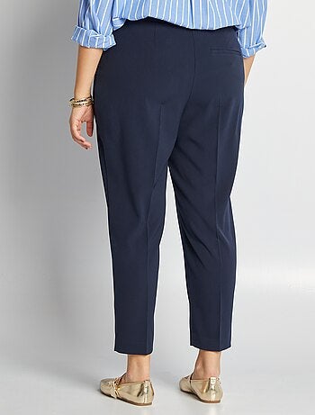 Pantaloni a sigaretta