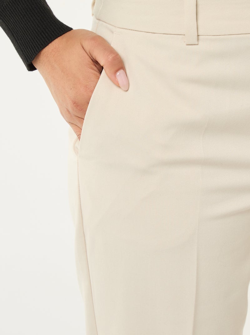 Pantaloni a sigaretta tinta unita con 2 tasche Beige - Kiabi