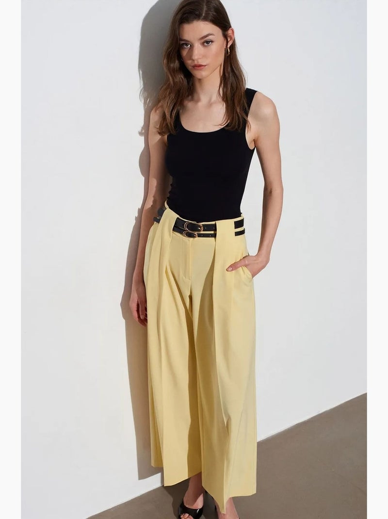 Pantaloni a vita alta a gamba larga con pieghe dilvin Giallo limone - Kiabi